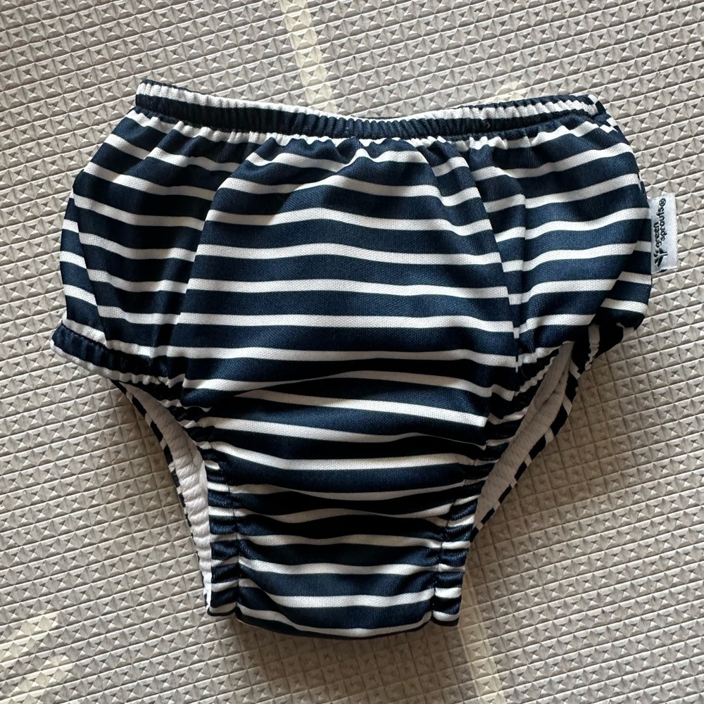Green sprouts size 6 months swim diaper- reusable